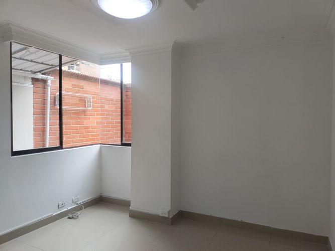 Apartamento de 2 alcobas en arriendo en El Poblado, Medellín, 74 m² · foto 9 de 15
