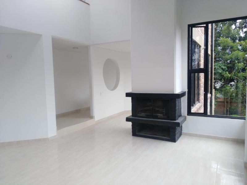 Casa en venta en Bosque De Pinos, Bogotá · foto 6 de 21