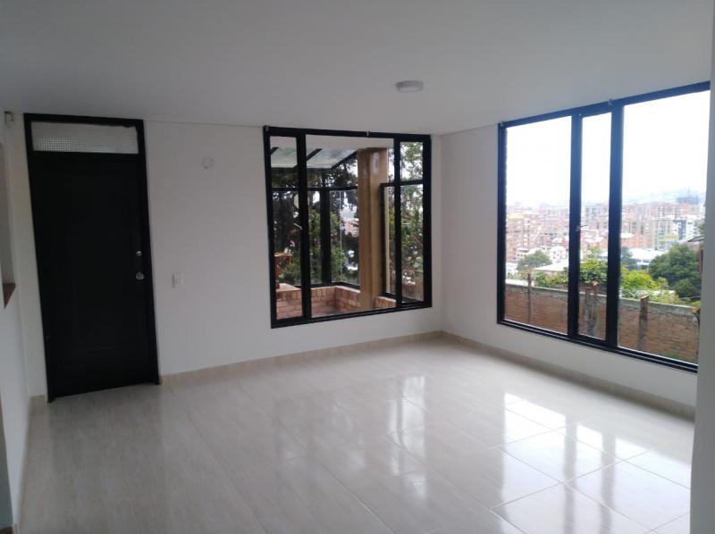 Casa en venta en Bosque De Pinos, Bogotá · foto 7 de 21