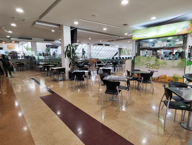 Local en arriendo en La Candelaria, Medellín, 15 m² · foto 6 de 13