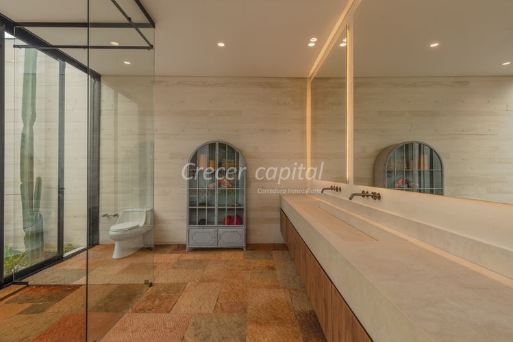 Casa de 3 alcobas en venta en Las Palmas, Envigado, 520 m² · foto 6 de 9