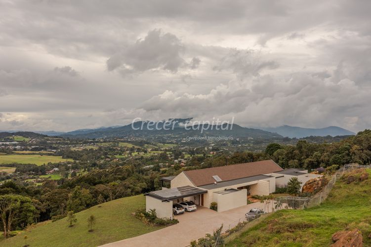 Casa de 3 alcobas en venta en Las Palmas, Envigado, 520 m² · foto 9 de 9