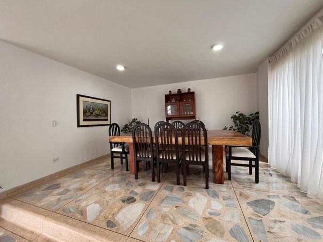 Casa de 3 alcobas en venta en Escobero, Envigado, 425 m² · foto 6 de 20
