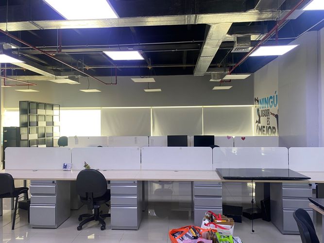 Oficina en arriendo en El Poblado, Medellín, 108 m² · foto 3 de 10