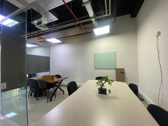 Oficina en arriendo en El Poblado, Medellín, 108 m² · foto 4 de 10