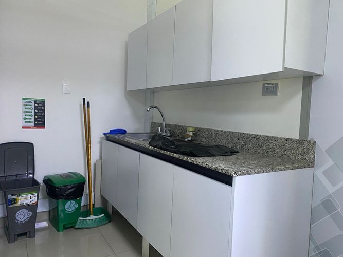 Oficina en arriendo en El Poblado, Medellín, 108 m² · foto 5 de 10