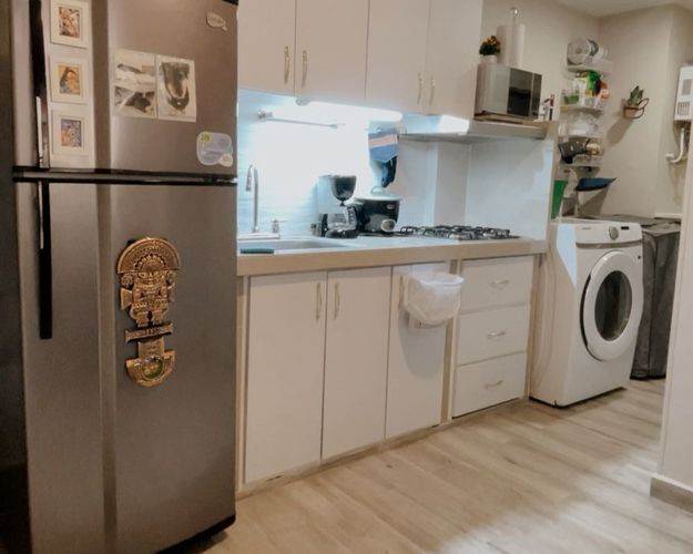 Oficina en venta en Laureles, Medellín, 160 m² · foto 3 de 14