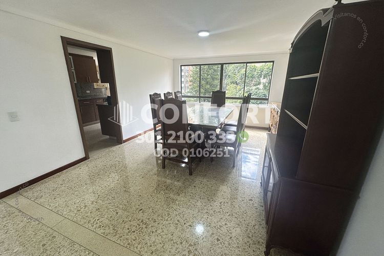 Apartamento de 3 alcobas en arriendo en Castropol, Medellín, 240 m² · foto 4 de 24