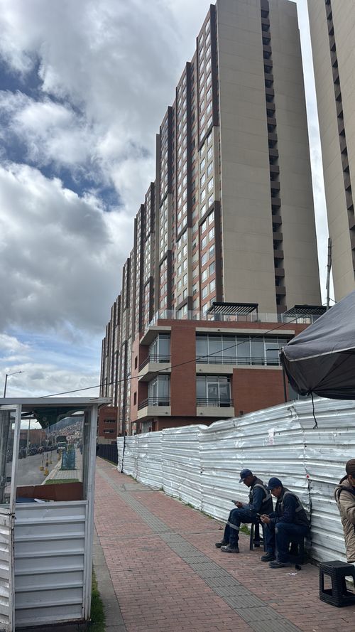 Apartaestudio en venta en El Redil, Bogotá, 38 m² · foto 7 de 24