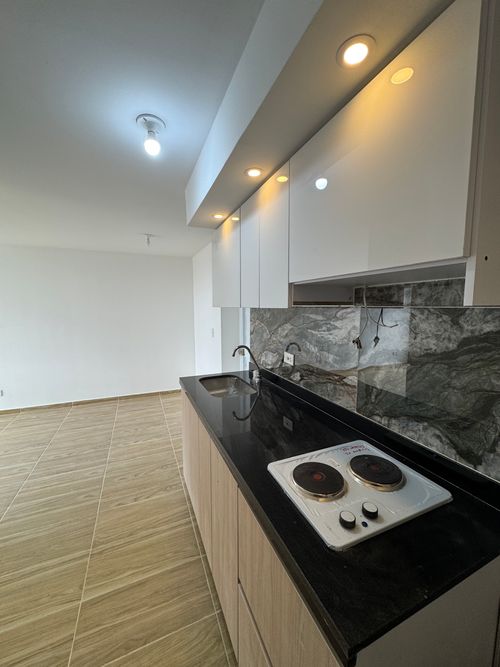 Apartaestudio en venta en El Redil, Bogotá, 38 m² · foto 8 de 24
