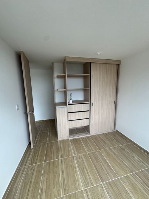 Apartaestudio en venta en El Redil, Bogotá, 38 m² · foto 18 de 24