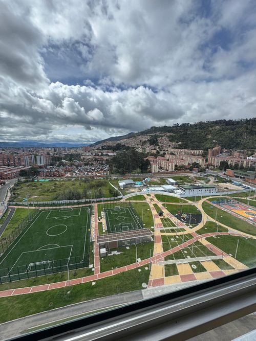 Apartaestudio en venta en El Redil, Bogotá, 38 m² · foto 19 de 24