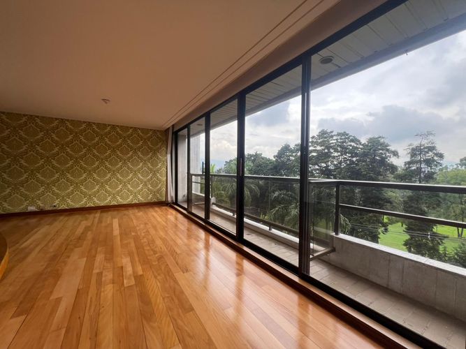 Apartamento de 4 alcobas en arriendo en El Poblado, Medellín, 270 m² · foto 9 de 15