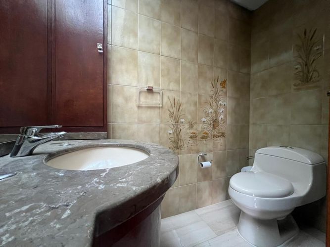 Apartamento de 4 alcobas en arriendo en El Poblado, Medellín, 270 m² · foto 13 de 15