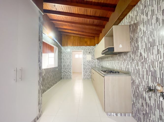 Apartamento de 5 alcobas en venta en Florida Nueva, Medellín, 129 m² · foto 7 de 20