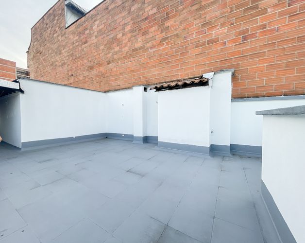Apartamento de 5 alcobas en venta en Florida Nueva, Medellín, 129 m² · foto 11 de 20