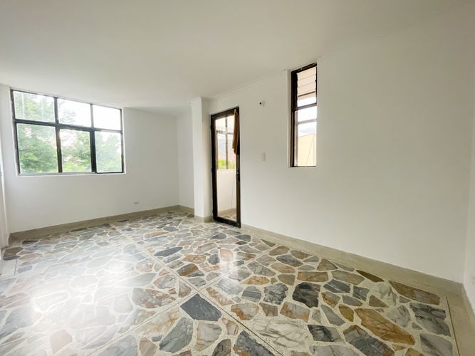 Apartamento de 5 alcobas en venta en Florida Nueva, Medellín, 129 m² · foto 17 de 20