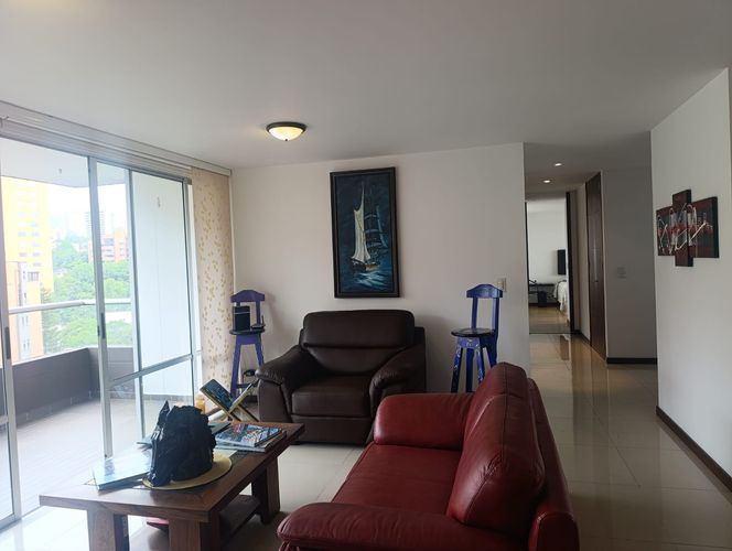 Apartamento de 3 alcobas en arriendo en El Poblado, Medellín, 120 m² · foto 3 de 19