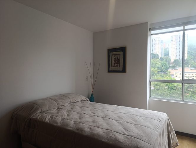 Apartamento de 3 alcobas en arriendo en El Poblado, Medellín, 120 m² · foto 9 de 19