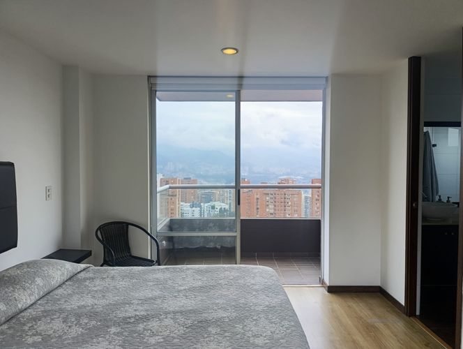 Apartamento de 3 alcobas en arriendo en El Poblado, Medellín, 120 m² · foto 14 de 19