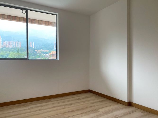 Apartamento de 3 alcobas en venta en Escobero, Envigado, 112 m² · foto 10 de 16
