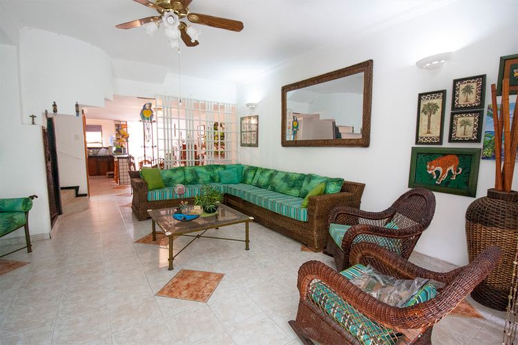 Casa de 3 alcobas en venta en Girardot, Girardot, 190 m² · foto 2 de 14