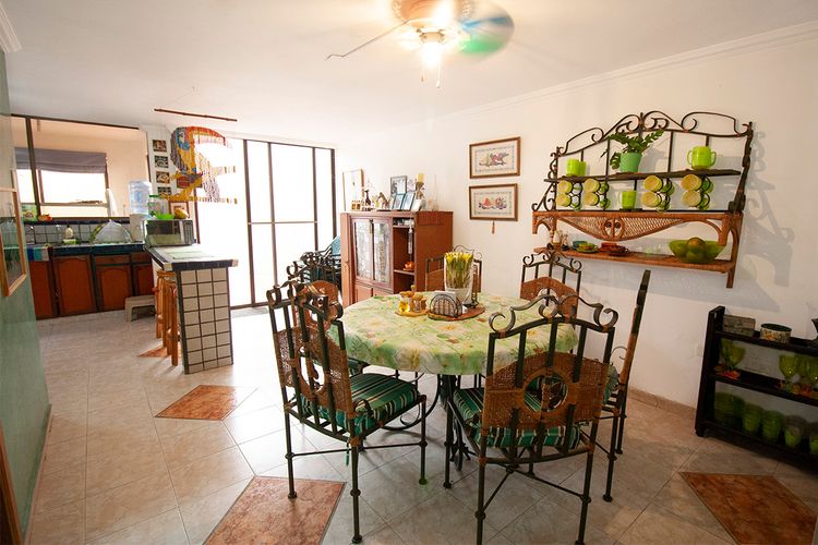 Casa de 3 alcobas en venta en Girardot, Girardot, 190 m² · foto 3 de 14