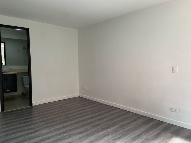 Apartamento de 2 alcobas en arriendo en La Doctora, Sabaneta, 84 m² · foto 12 de 20