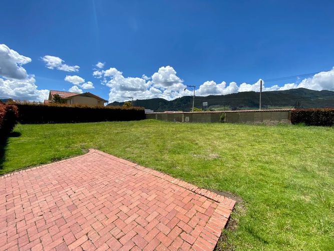 Lote en venta en Chuntame, Cajicá, 871 m² · foto 2 de 5