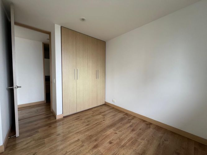 Apartamento de 2 alcobas en arriendo en El Poblado, Medellín, 75 m² · foto 9 de 15