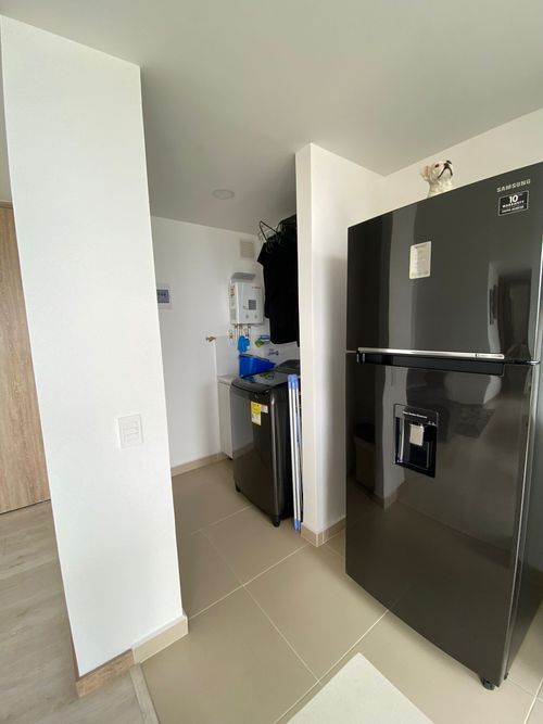 Apartamento de 2 alcobas en venta en Suramerica, Itagüí, 75 m² · foto 5 de 24