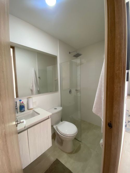 Apartamento de 2 alcobas en venta en Suramerica, Itagüí, 75 m² · foto 10 de 24