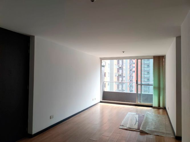 Apartamento de 3 alcobas en arriendo en El Poblado, Medellín, 85 m² · foto 2 de 18