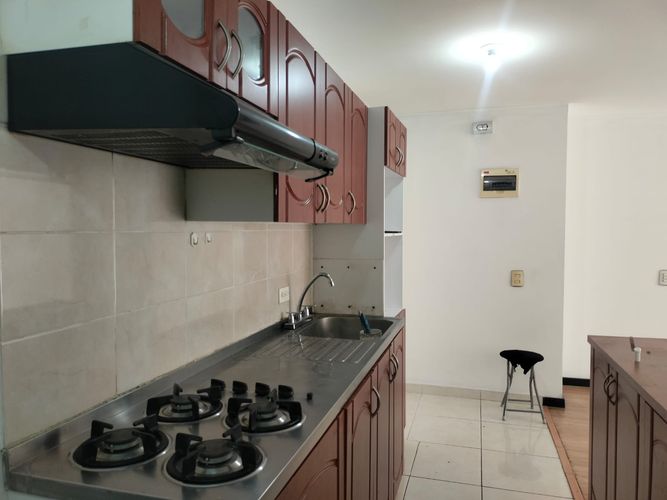 Apartamento de 3 alcobas en arriendo en El Poblado, Medellín, 85 m² · foto 7 de 18
