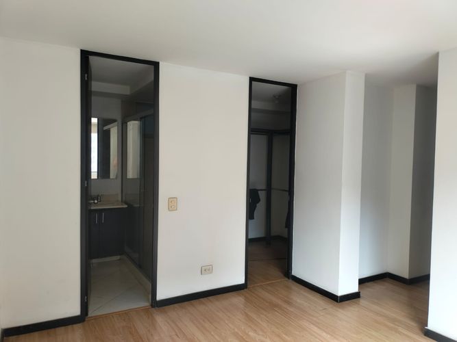 Apartamento de 3 alcobas en arriendo en El Poblado, Medellín, 85 m² · foto 13 de 18