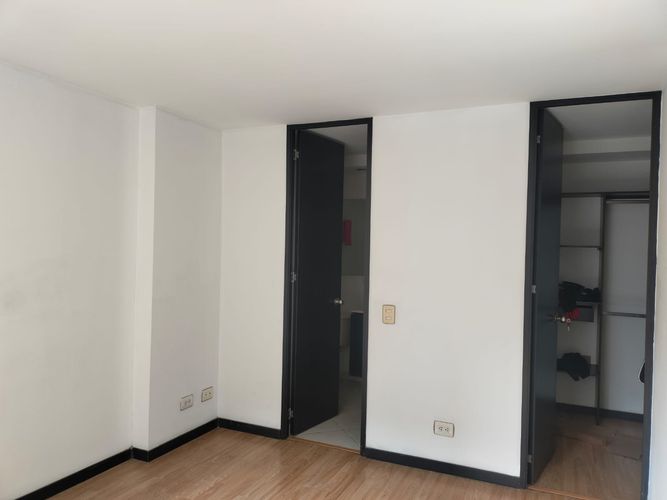 Apartamento de 3 alcobas en arriendo en El Poblado, Medellín, 85 m² · foto 14 de 18