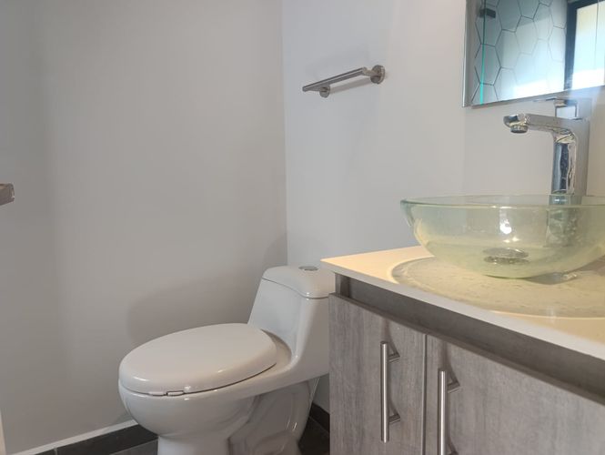 Casa de 3 alcobas en venta en El Poblado, Medellín, 150 m² · foto 18 de 20