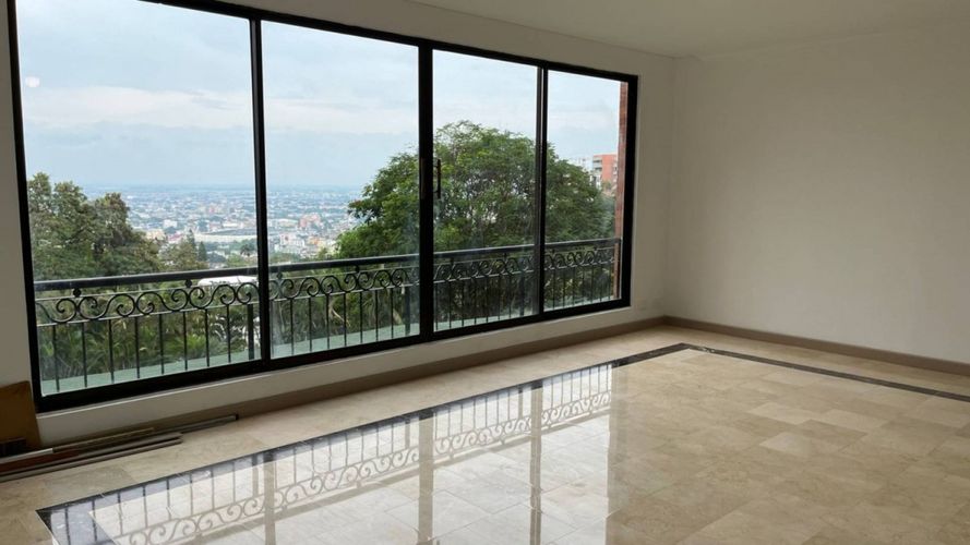Apartamento de 3 alcobas en venta en Cristales, Cali, 124 m² · foto 2 de 24