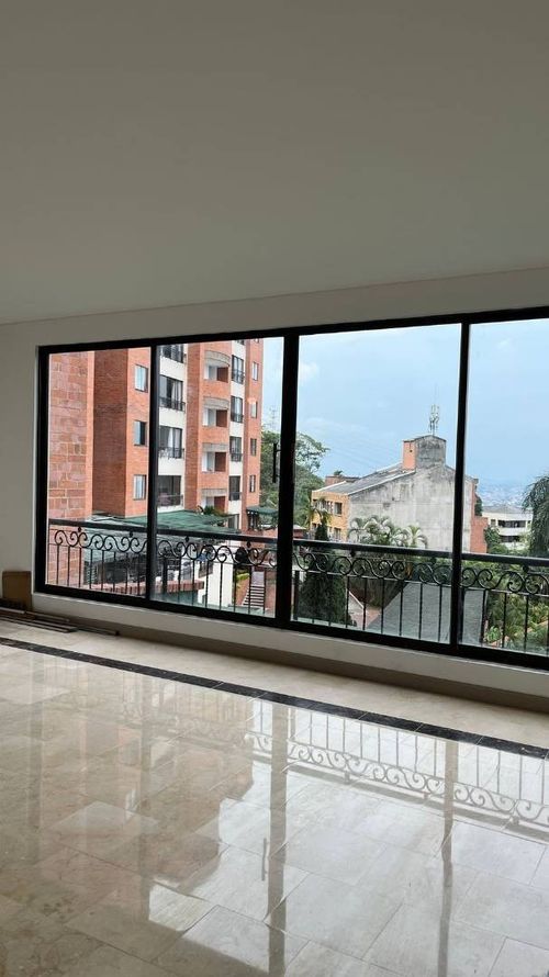 Apartamento de 3 alcobas en venta en Cristales, Cali, 124 m² · foto 3 de 24