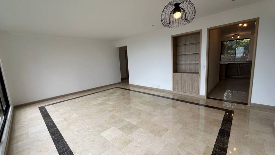 Apartamento de 3 alcobas en venta en Cristales, Cali, 124 m² · foto 5 de 24
