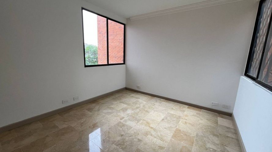 Apartamento de 3 alcobas en venta en Cristales, Cali, 124 m² · foto 20 de 24