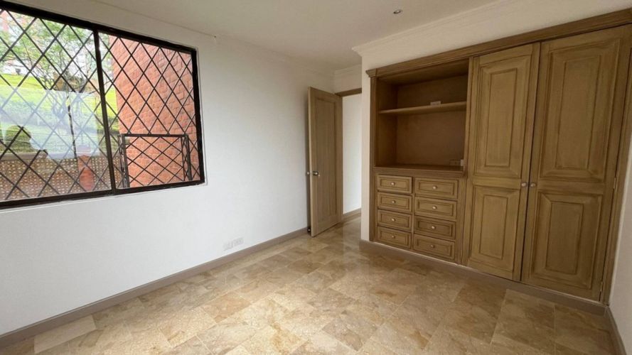 Apartamento de 3 alcobas en venta en Cristales, Cali, 124 m² · foto 21 de 24