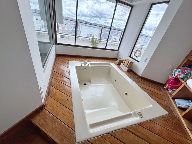Apartamento de 4 alcobas en venta en Molinos Norte, Bogotá, 500 m² · foto 23 de 24