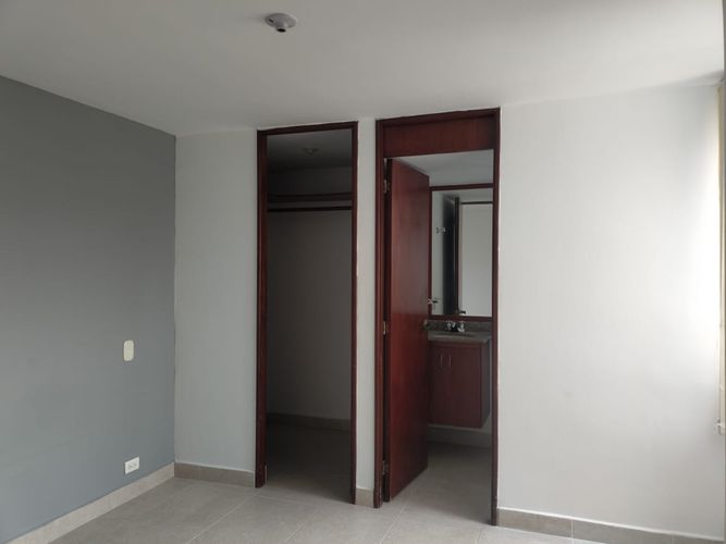 Apartamento de 2 alcobas en arriendo en El Poblado, Medellín, 65 m² · foto 10 de 14