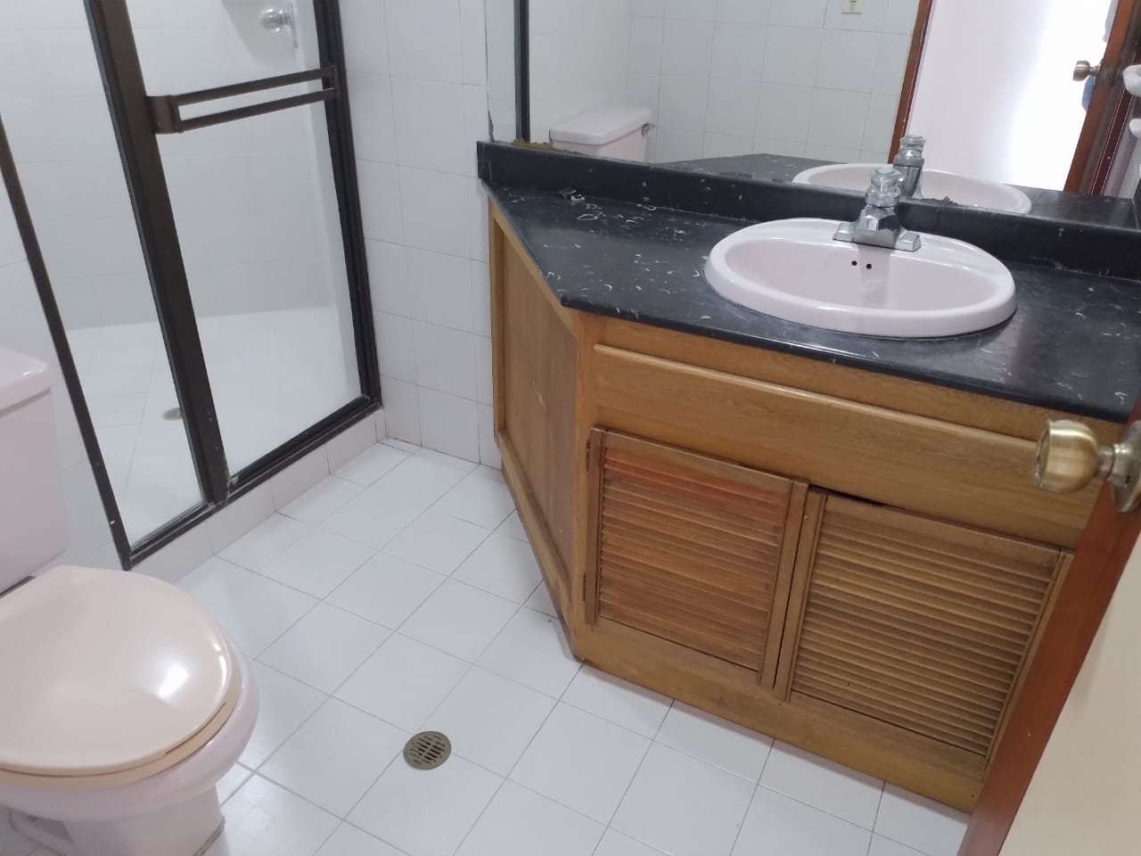 Apartamento en arriendo en Laureles, Medellín · foto 19 de 20