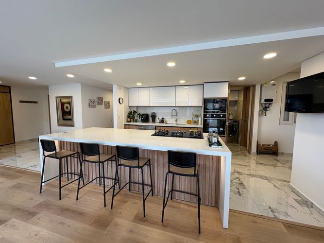 Apartamento en venta en Los Rosales, Bogotá · foto 7 de 20