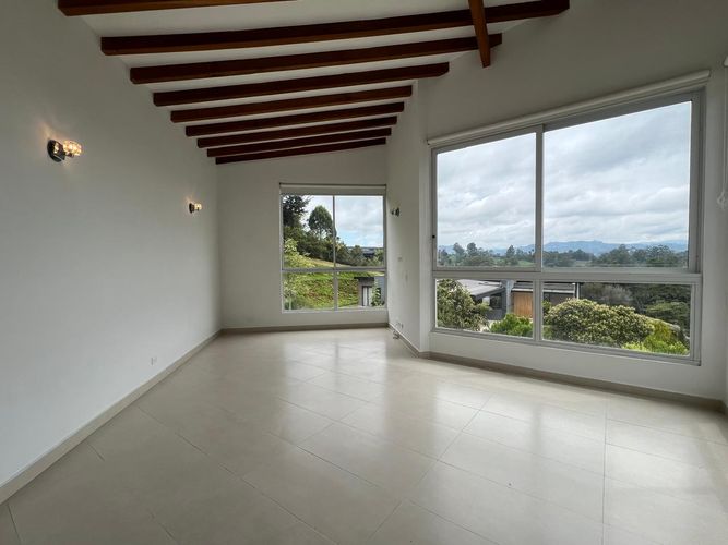 Casa de 4 alcobas en venta en El Carmen De Viboral, El Carmen de Viboral, 418 m² · foto 3 de 20
