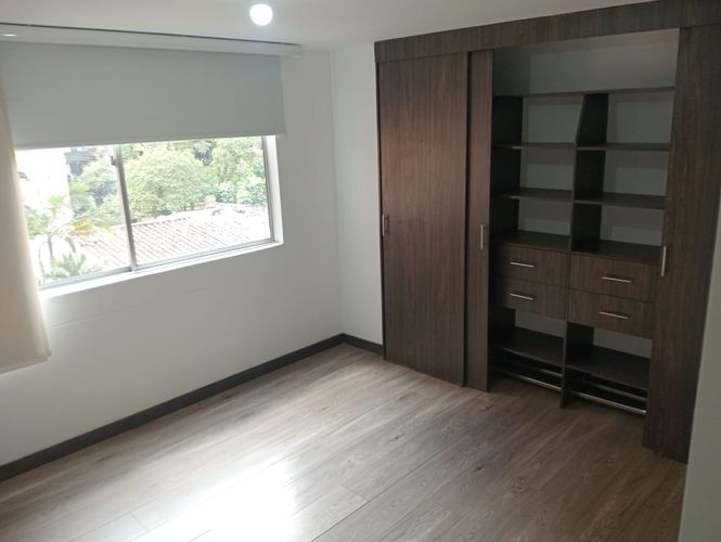 Apartamento de 3 alcobas en arriendo en Laureles, Medellín, 130 m² · foto 9 de 18