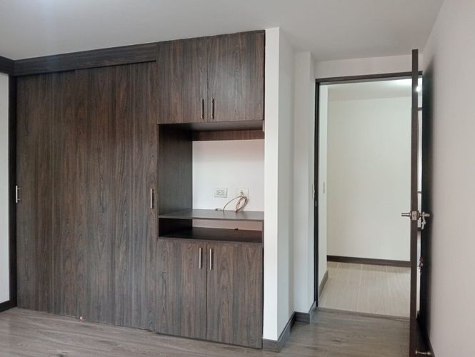 Apartamento de 3 alcobas en arriendo en Laureles, Medellín, 130 m² · foto 12 de 18