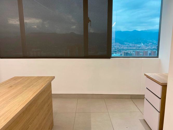 Oficina en venta en El Poblado, Medellín, 52 m² · foto 13 de 16